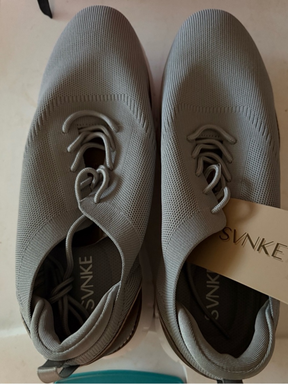 Men's Light Gray Knit Athletic Sneakers